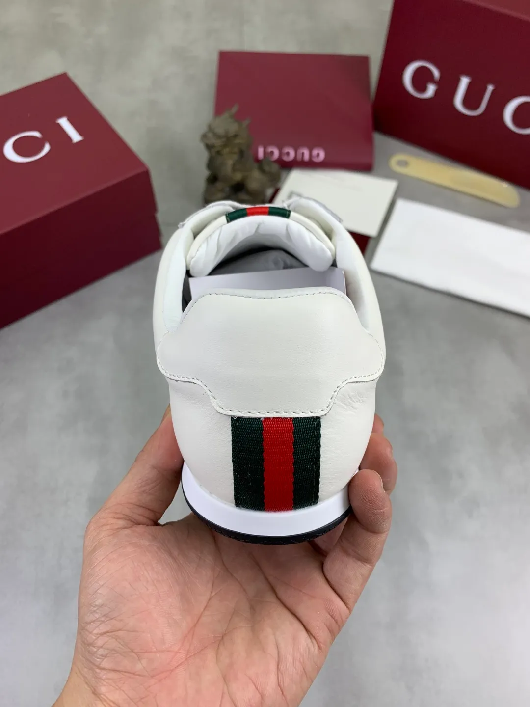 Men's shoes 💰P542 💰[New model] 🆘 The latest model from Gucci's official website 🎁Classic casual and fashionable men's shoes 👟Breaking hot model 💥The style is simple and elegant, exclusive for trendy men. Unique official website's latest brand elements 👑Gucci original decoration, fashionable and generous, the fabric is made of original soft calfskin➕Comfortable soft pigskin lining ✅The official website specifies wear-resistant rubber outsole_full of elasticity, classic model taken in real life🎬Color: 5️⃣colors available😍Number: 35-44
